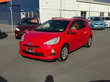 Toyota Aqua 2014 photo 4