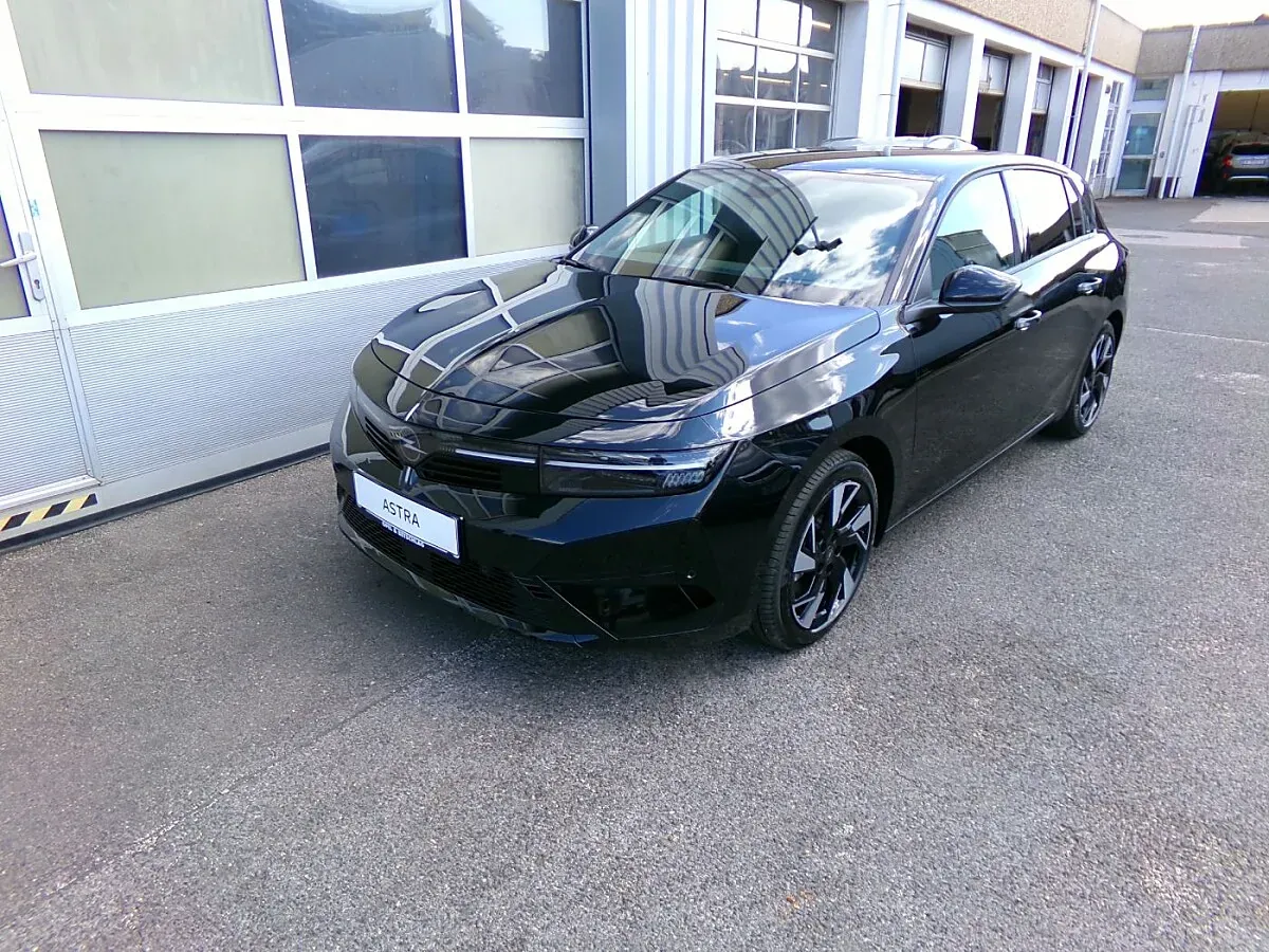Opel Astra photo 2