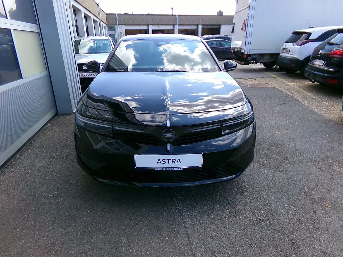 Opel Astra photo 3