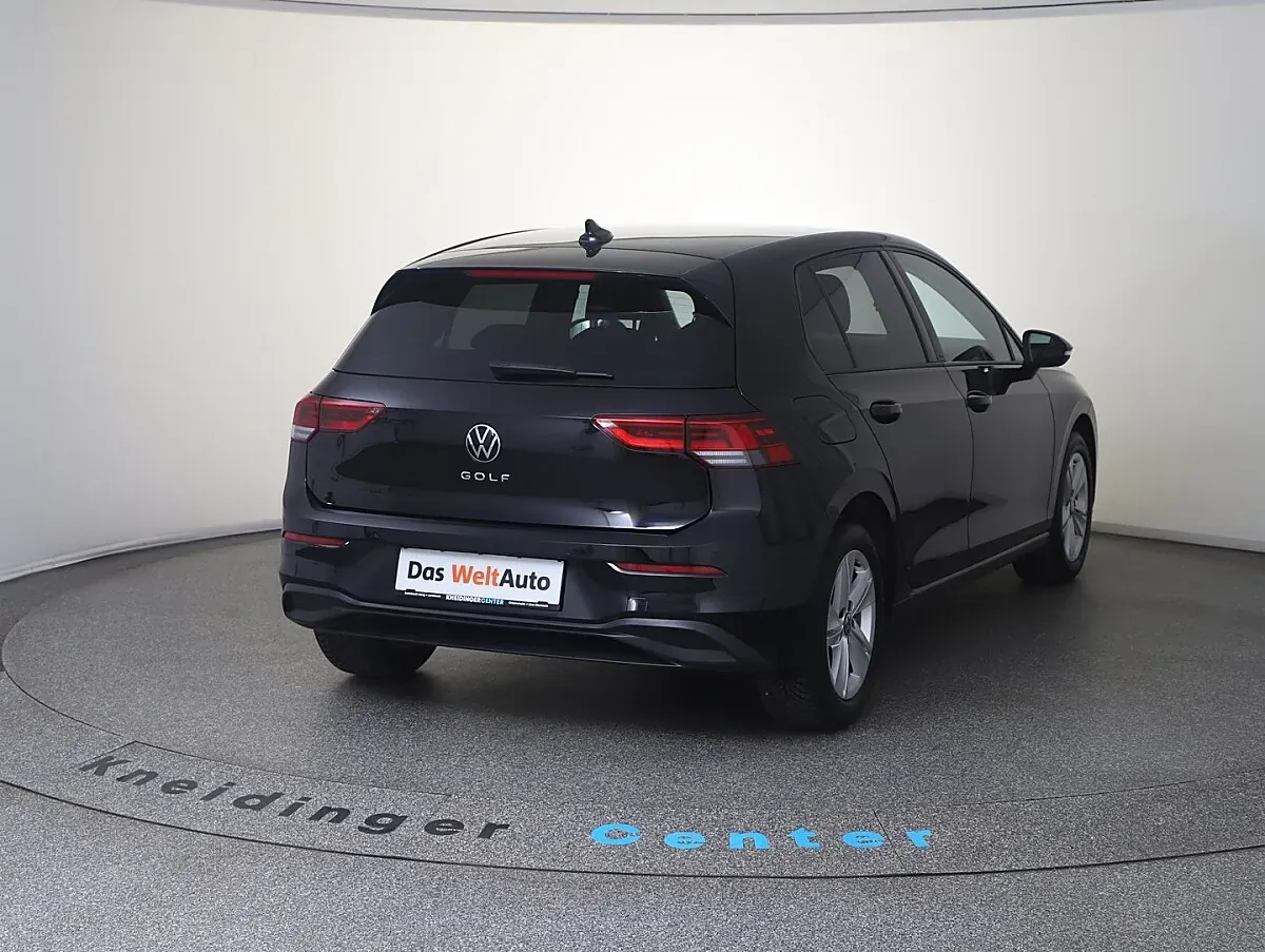 Volkswagen Golf 2023 photo 4