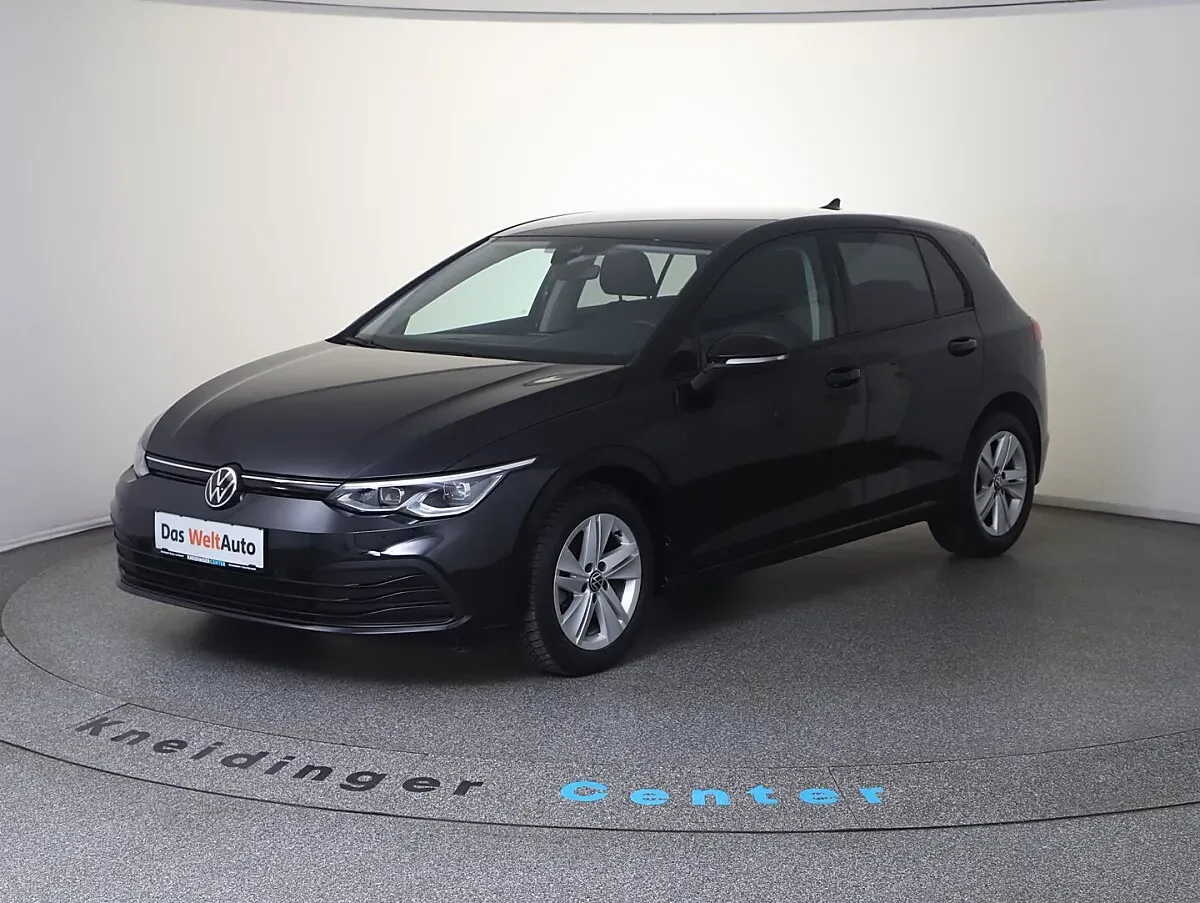 Volkswagen Golf 2023 photo 2