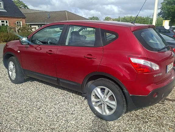 Nissan Qashqai 2010 photo 2