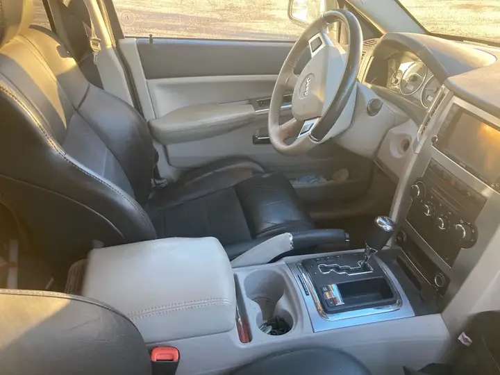 Jeep Grand Cherokee 2008 photo 3