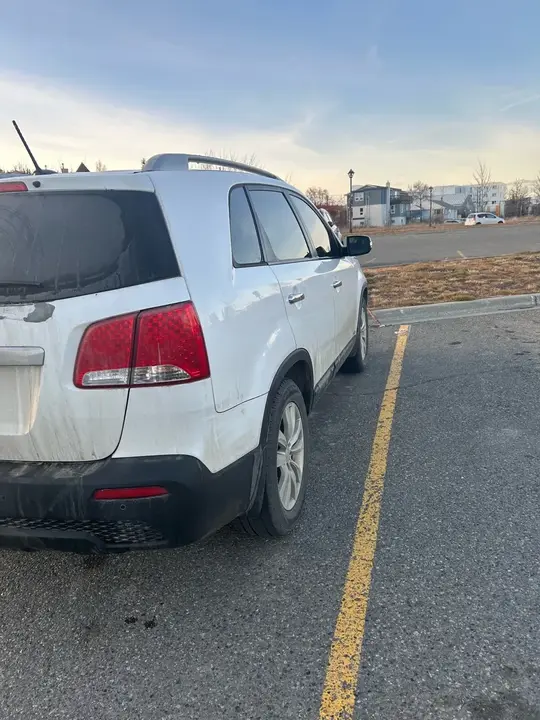 Kia Sorento 2011 photo 4