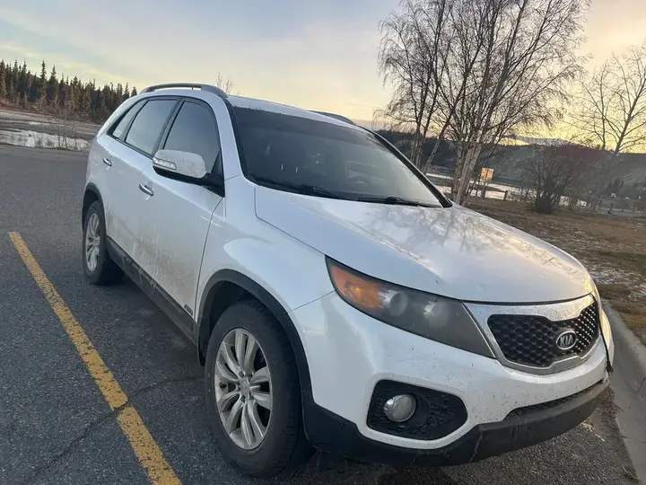 Kia Sorento 2011 photo 3
