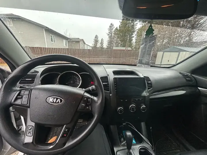 Kia Sorento 2011 photo 5