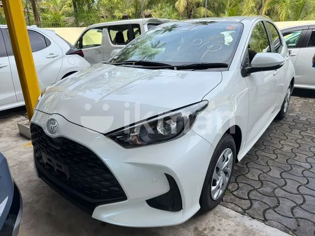 Toyota Yaris 2024 photo 2