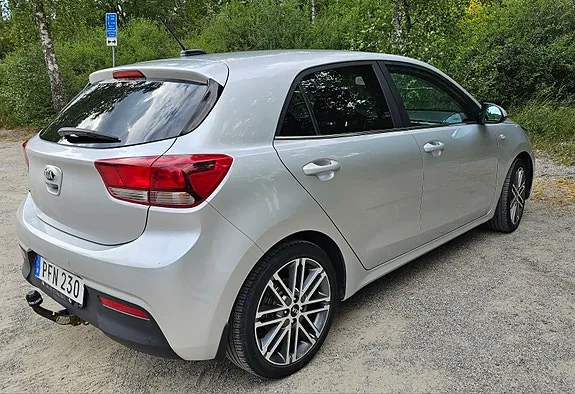 Kia Rio 2017 photo 5