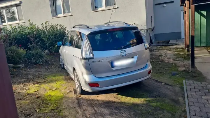 Mazda 5