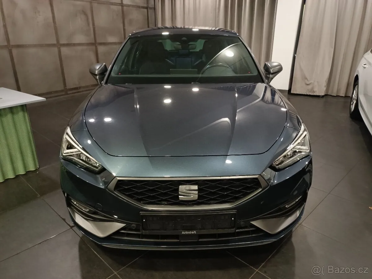 Seat Leon 2021 photo 2
