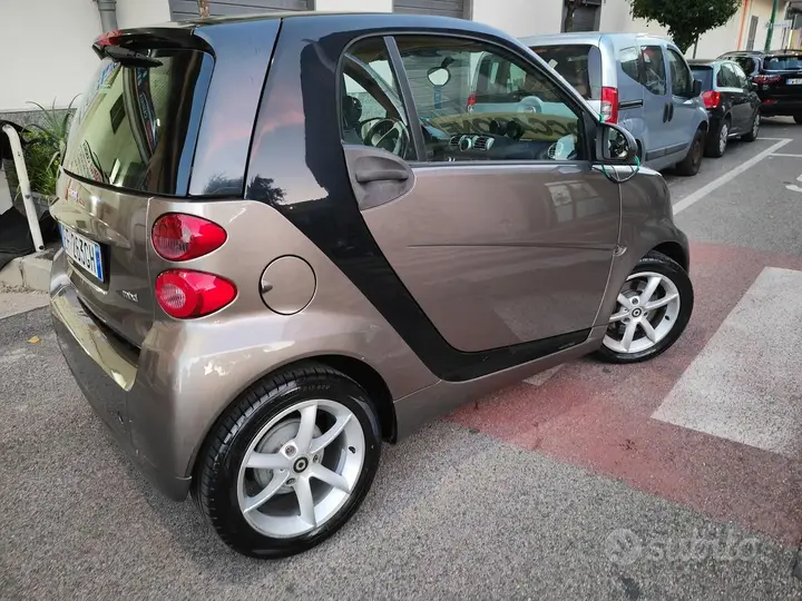 Smart Fortwo 2010 photo 5