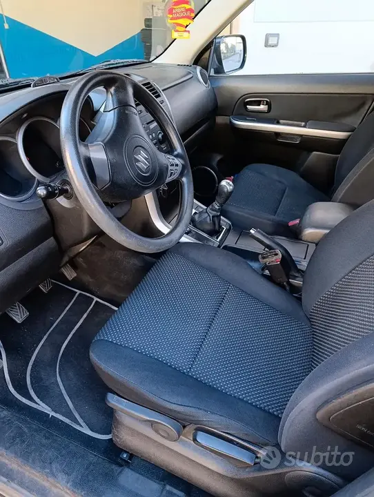 Suzuki Grand Vitara 2005 photo 3