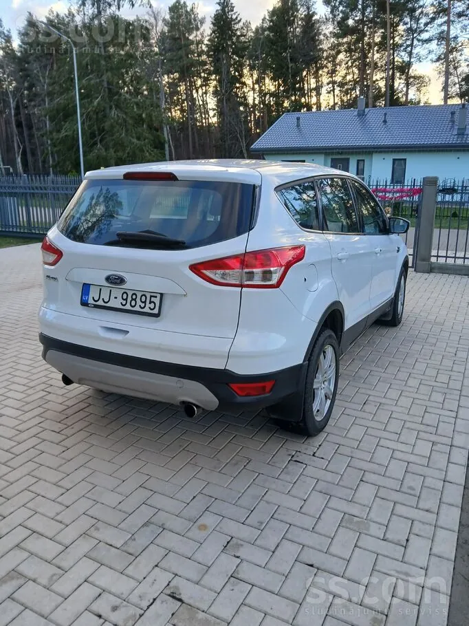 Ford Kuga 2013 photo 4
