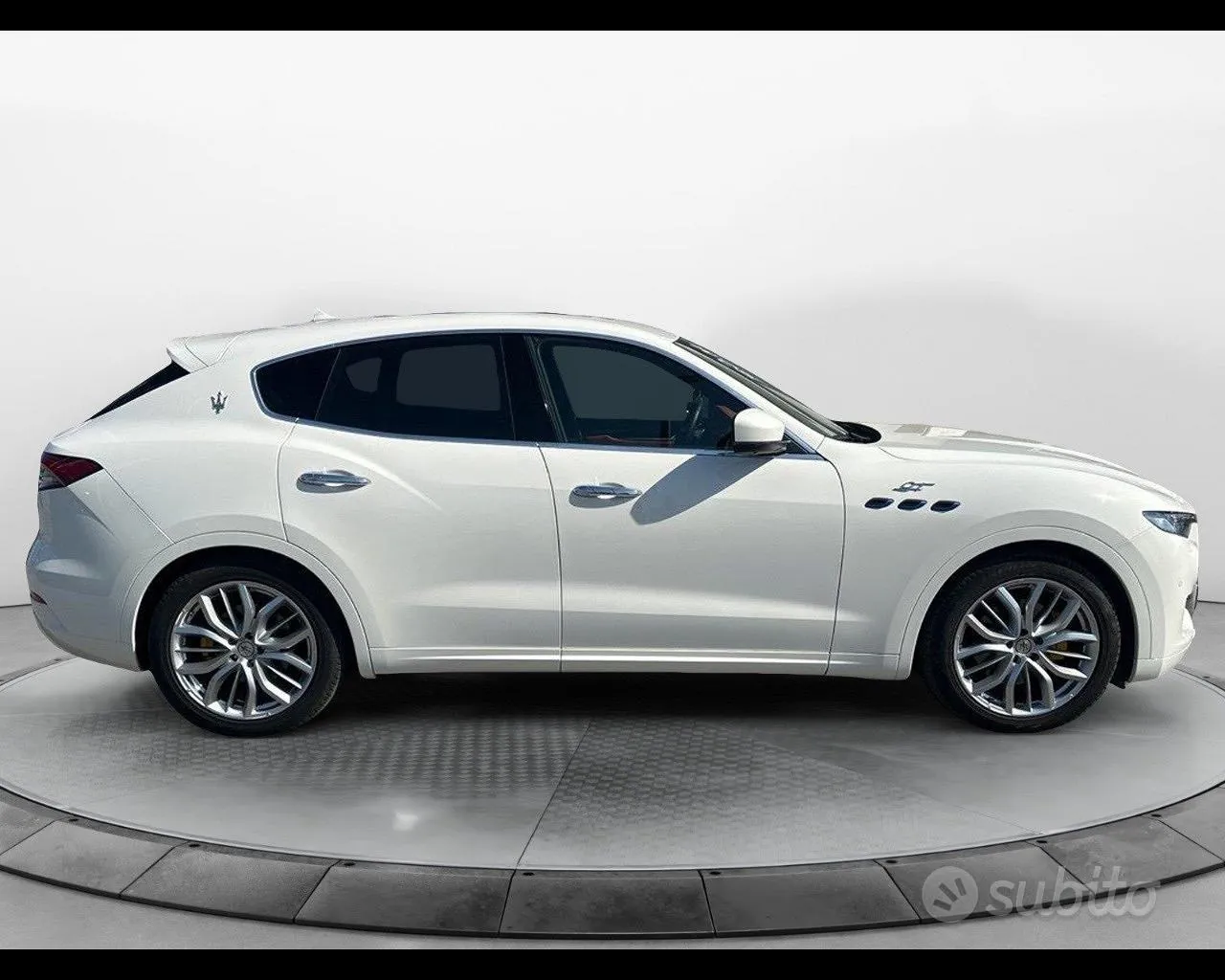 Maserati Levante 2023 photo 5