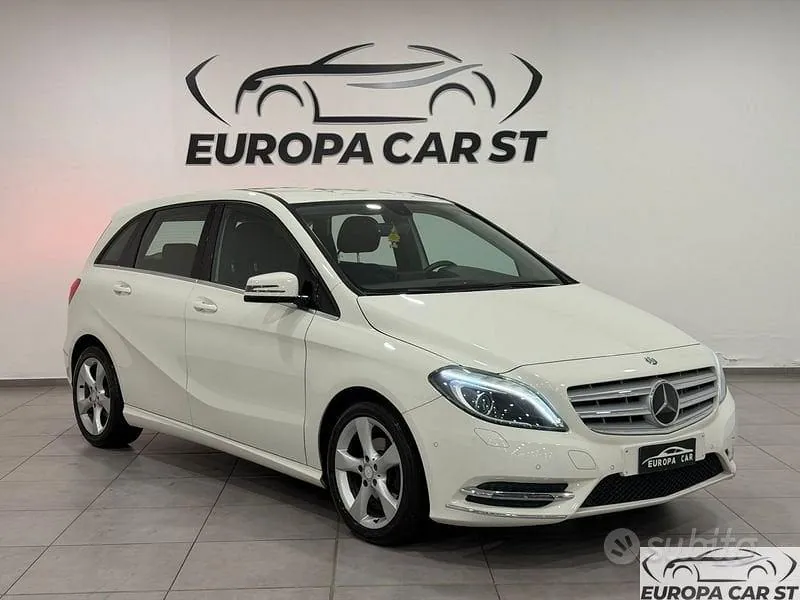 Mercedes-Benz B-Class 2012 photo 2