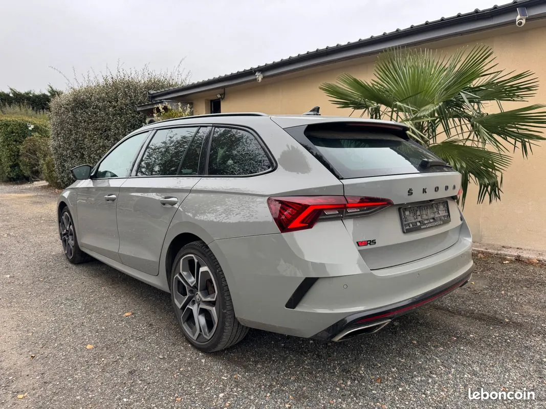 Skoda Octavia 2021 photo 2
