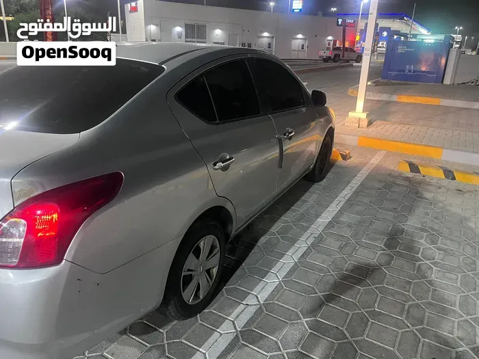 Nissan Sunny 2015 photo 3
