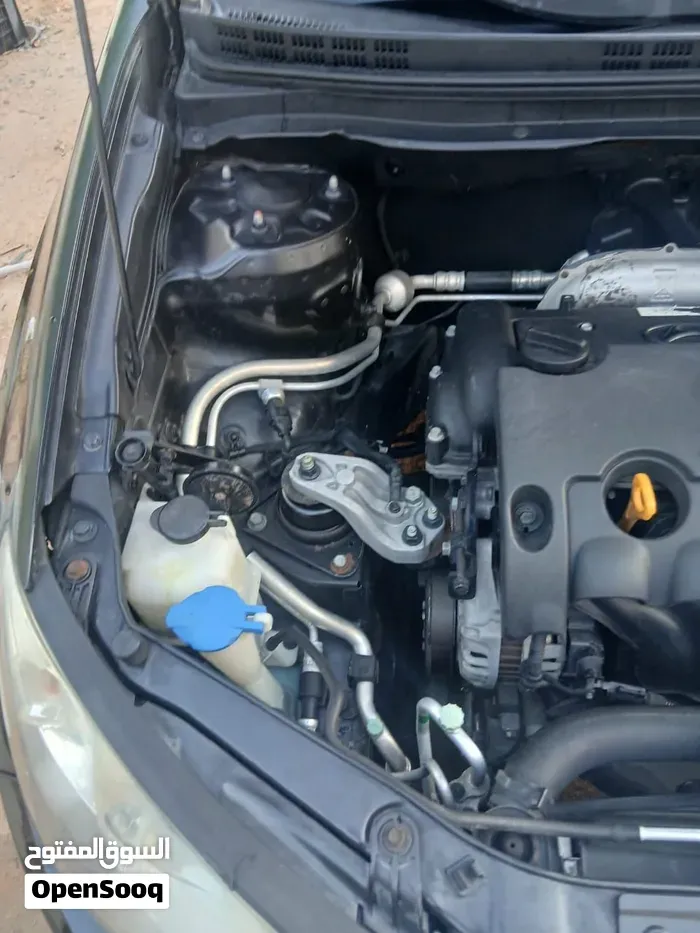 Hyundai Avante 2010 photo 3