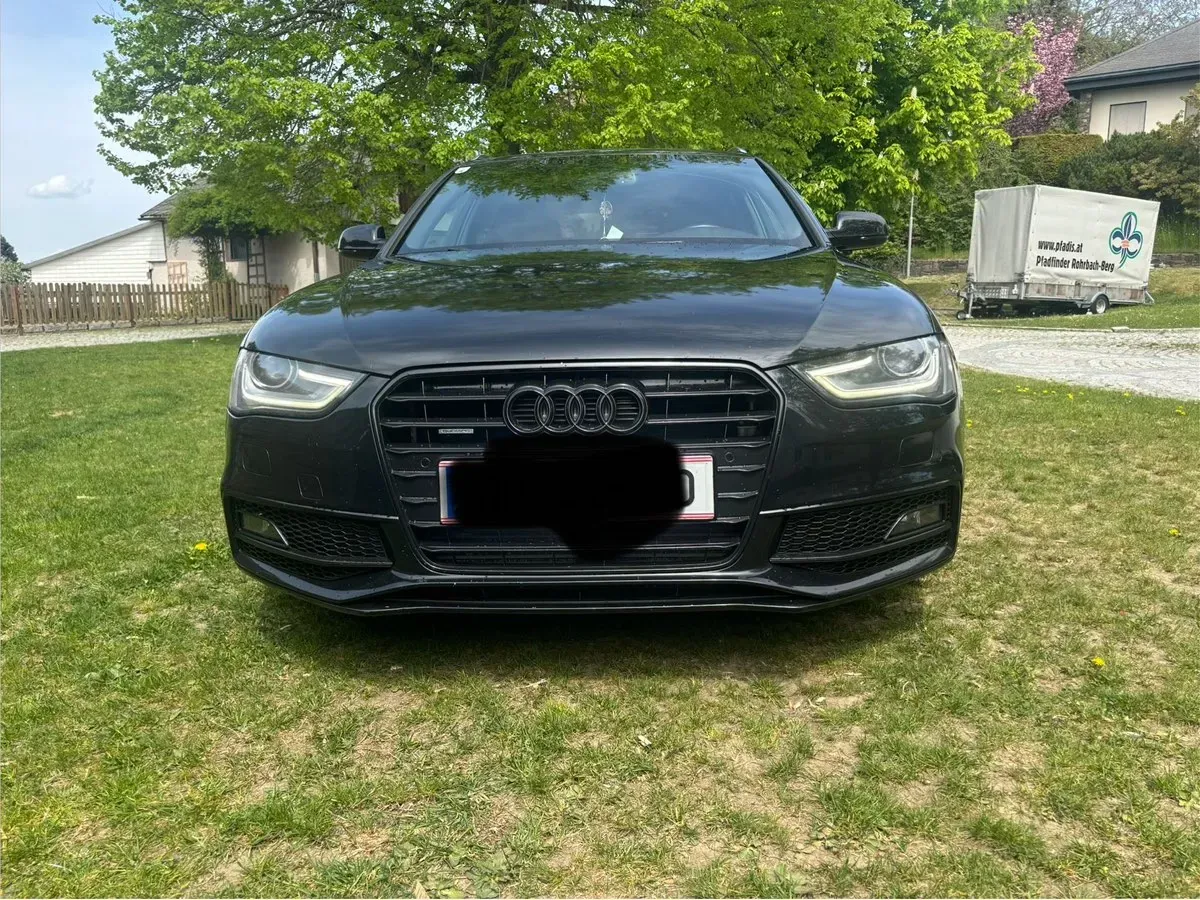 Audi A4 2014 photo 2