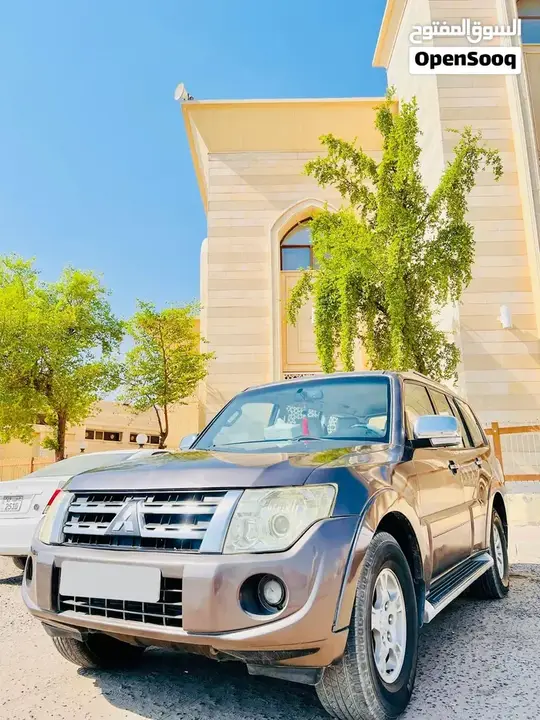 Mitsubishi Pajero 2013 photo 2