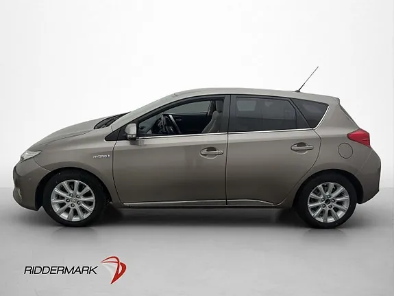 Toyota Auris 2015 photo 2