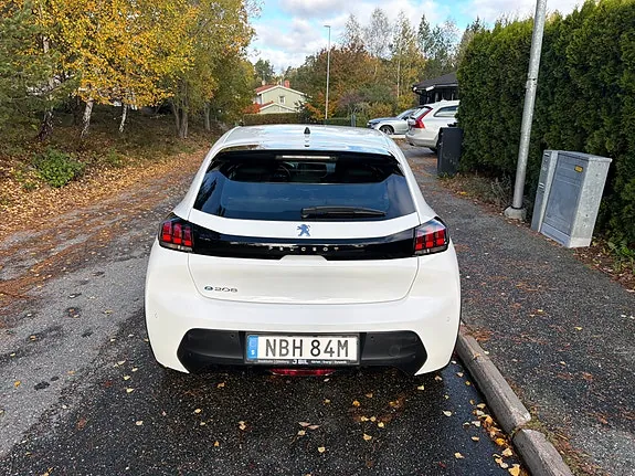 Peugeot E-208 2022 photo 3