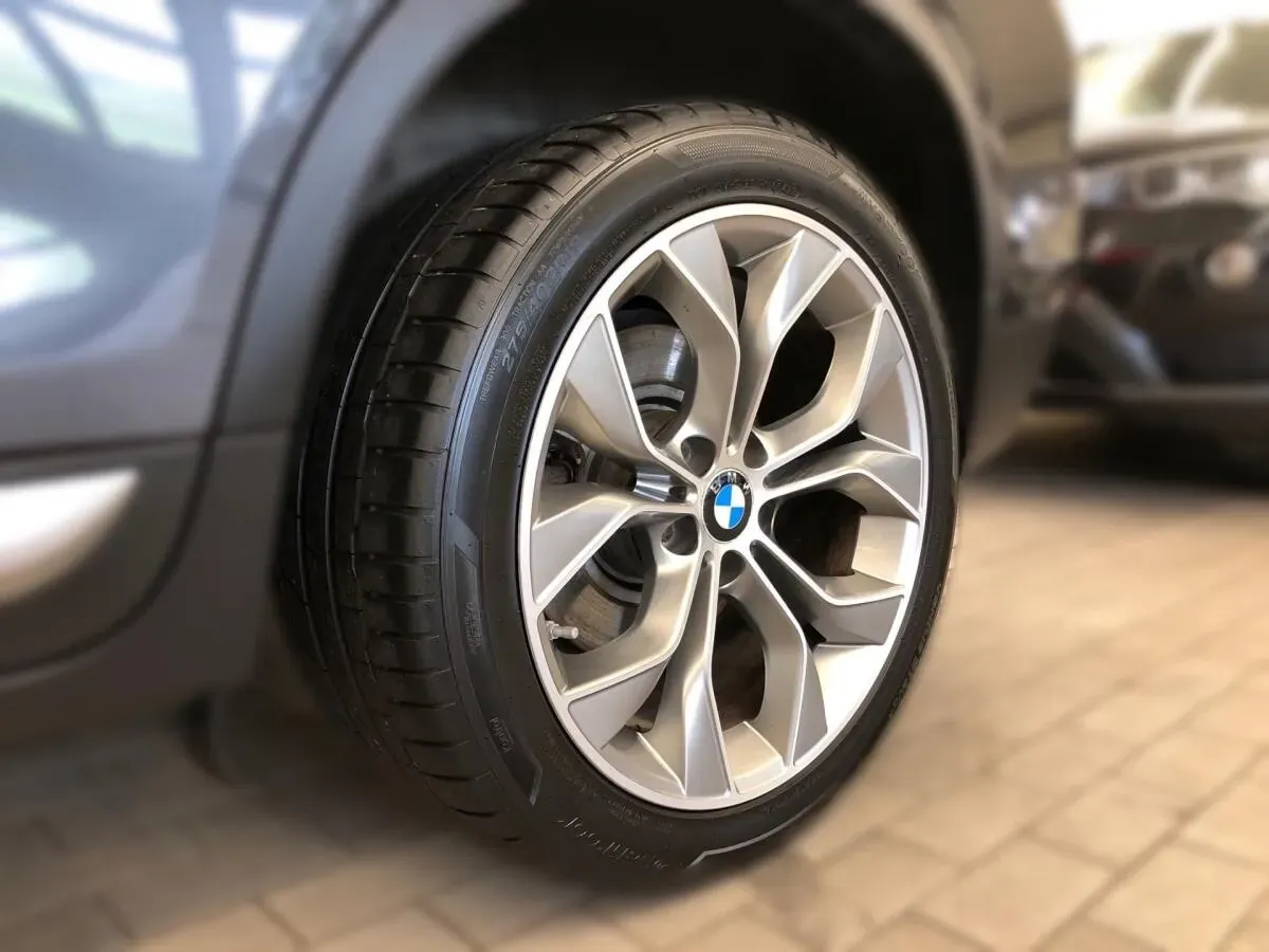 BMW X4 2016 photo 3