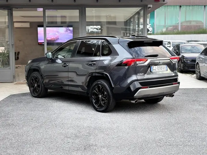 Toyota Rav4 2022 photo 4