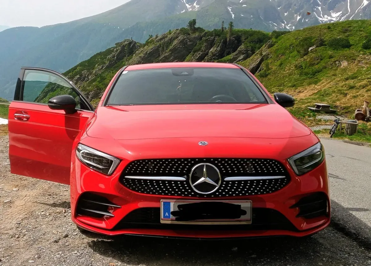 Mercedes-Benz A-Class 2019 photo 2