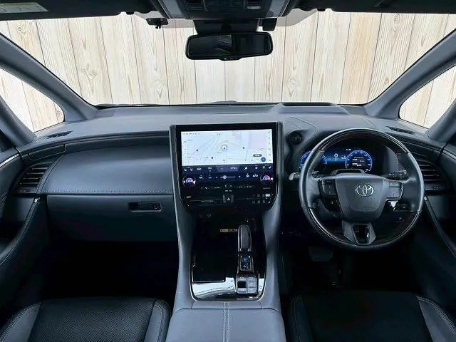 Toyota Vellfire 2023 photo 3
