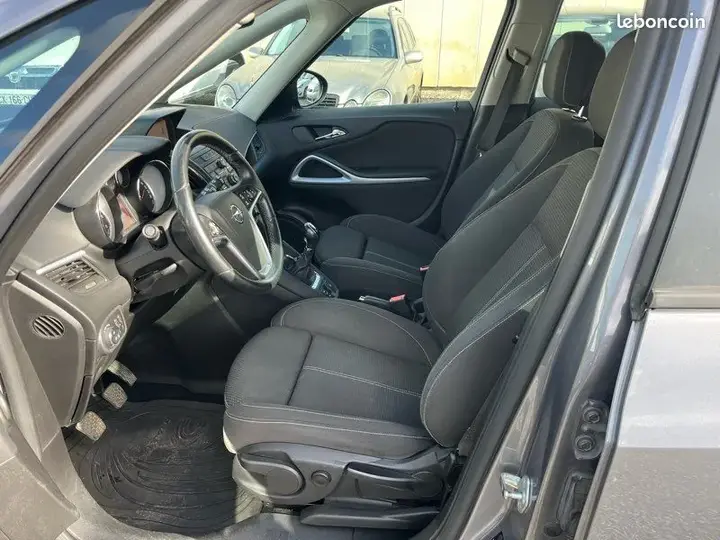 Opel Zafira Tourer 2016 photo 3