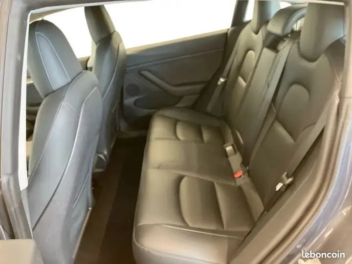 Tesla Model 3 2023 photo 5