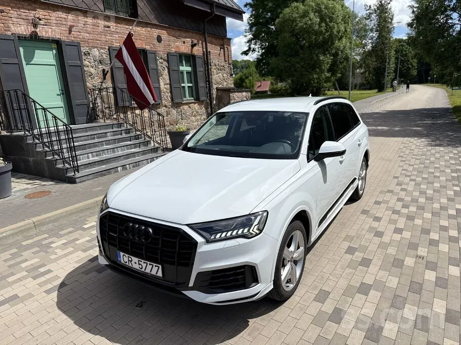 Audi Q7 2021 photo 2
