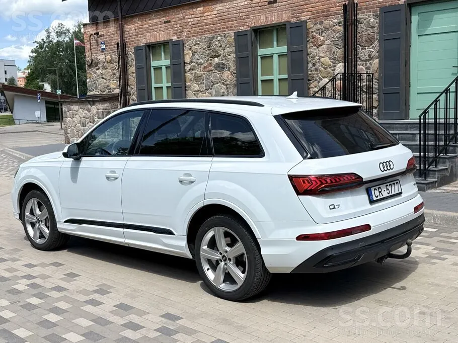 Audi Q7 2021 photo 3