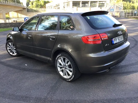 Audi A3 2011 photo 2