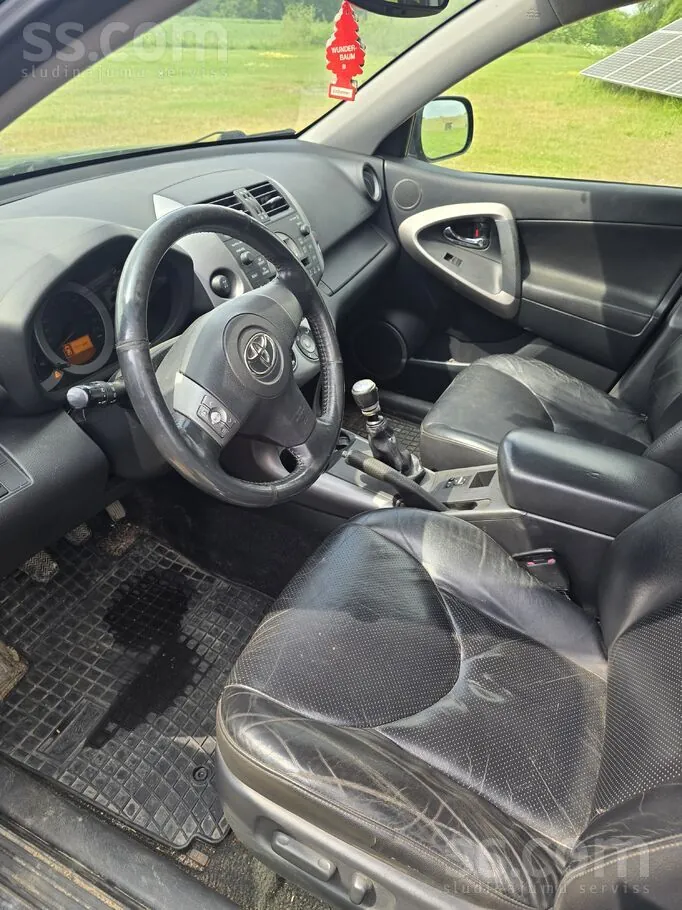 Toyota Rav4 2006 photo 4