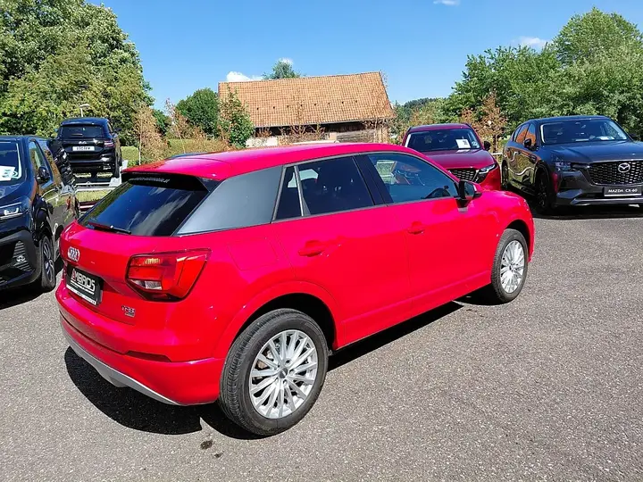 Audi Q2 2017 photo 2