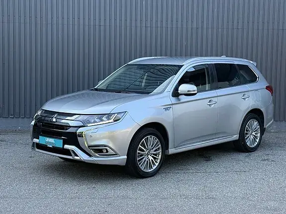 Mitsubishi Outlander 2021 photo 3