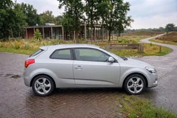 Kia Ceed 2009 photo 3