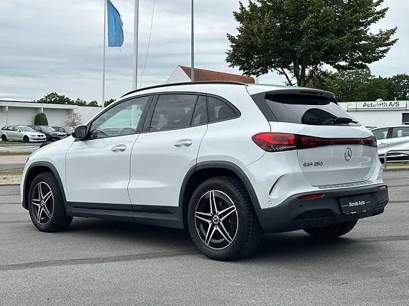Mercedes-Benz Eqa 2023 photo 5