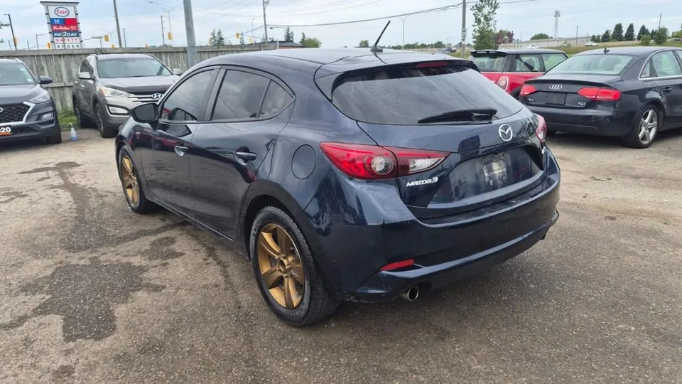 Mazda Mazda3 2017 photo 3