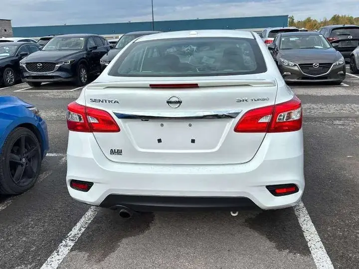 Nissan Sentra 2017 photo 2