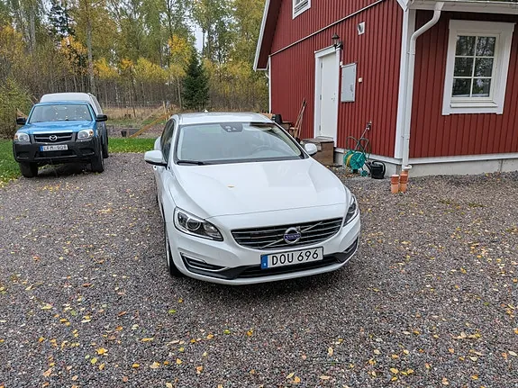 Volvo V60 2016 photo 3