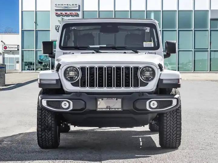 Jeep Wrangler 2026 photo 2
