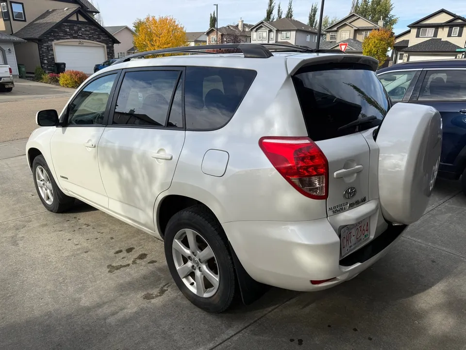 Toyota Rav4 2008 photo 3