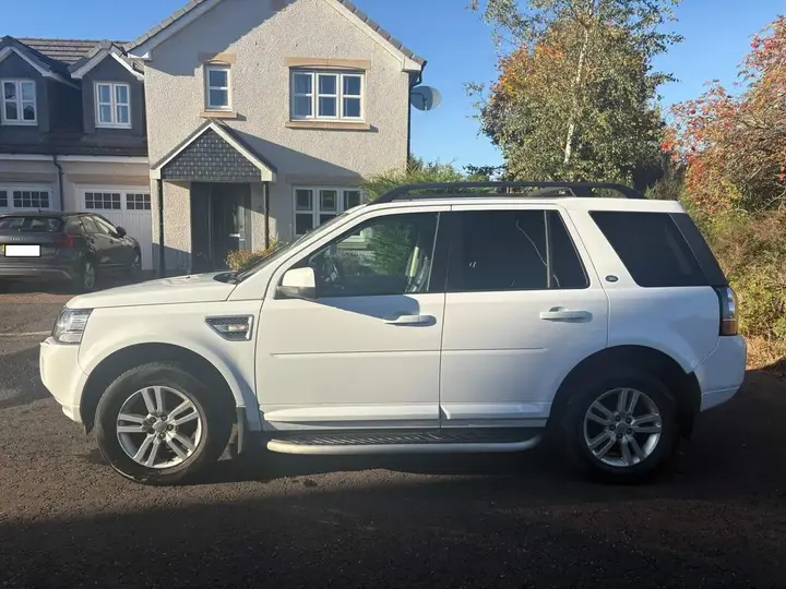 Land Rover Freelander 2 2014 photo 5