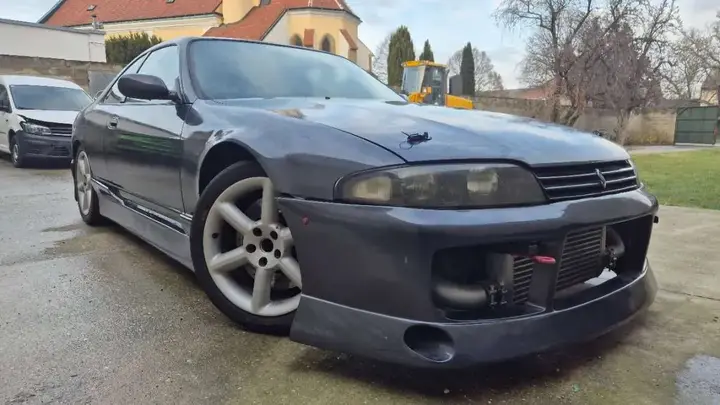 Nissan Skyline