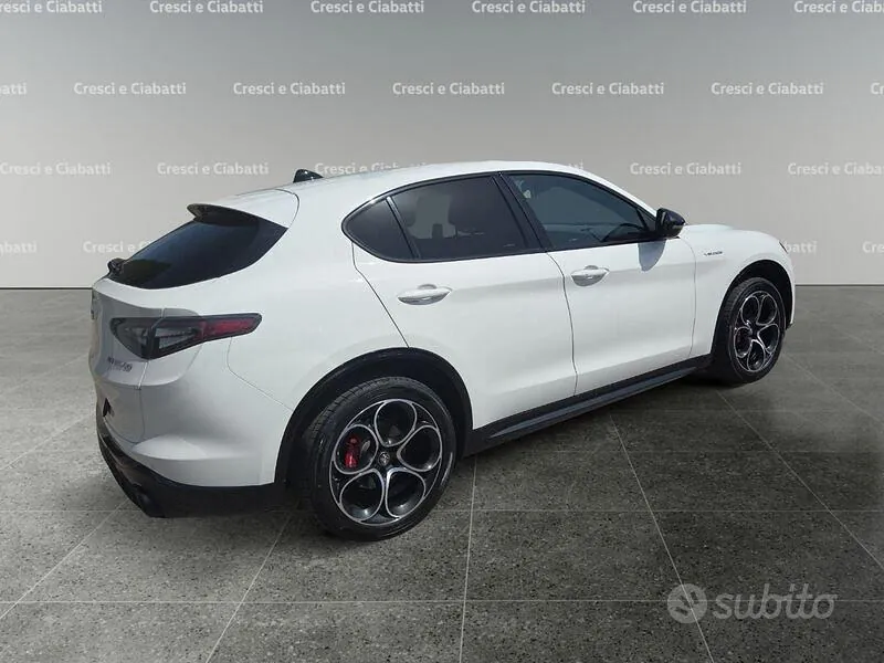 Alfa Romeo Stelvio 2023 photo 3