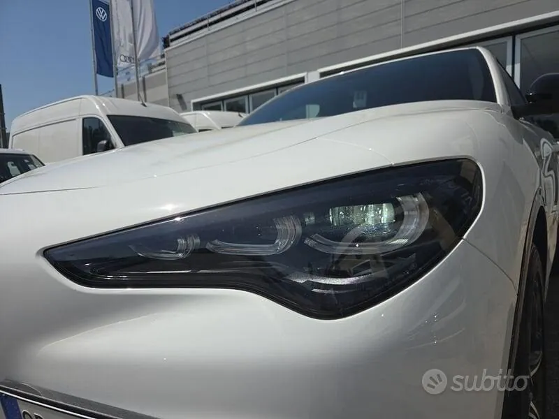 Alfa Romeo Stelvio 2023 photo 5