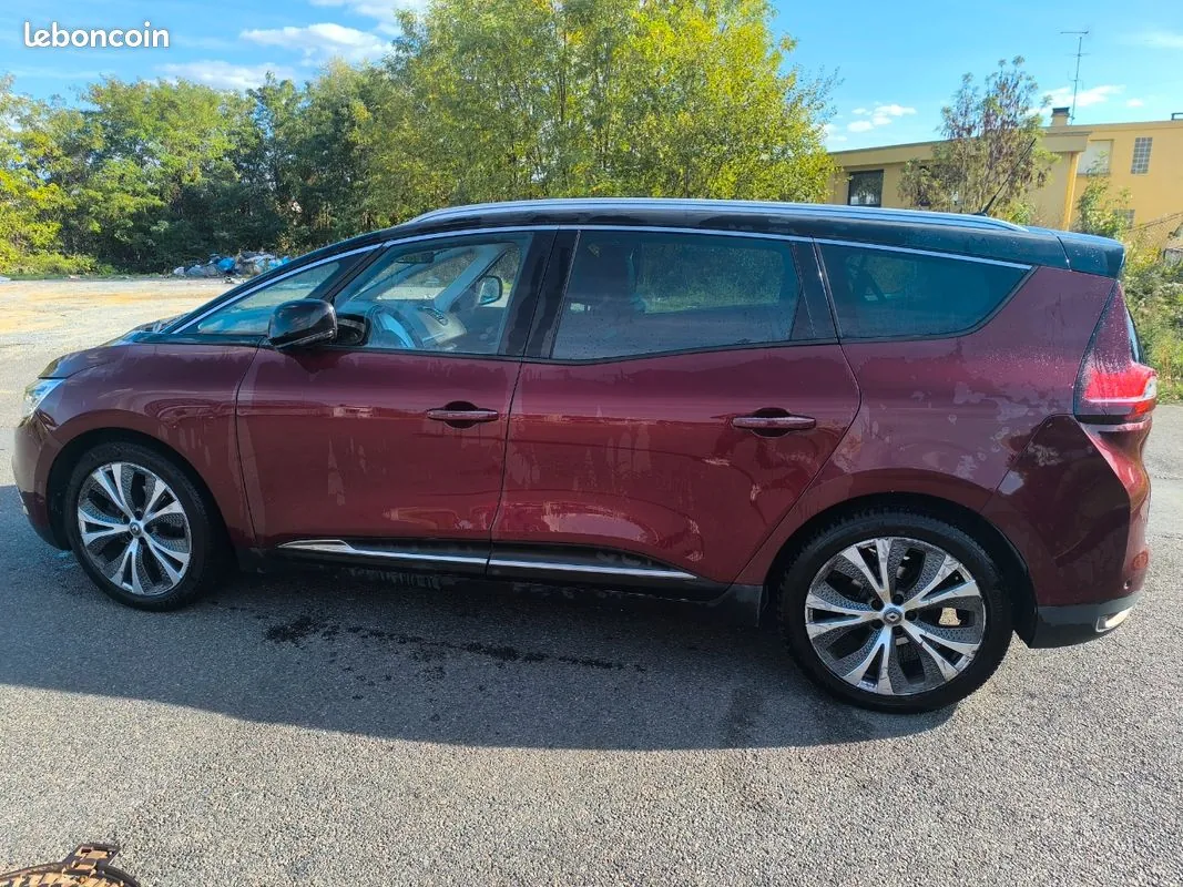 Renault Grand Scenic 2016 photo 2